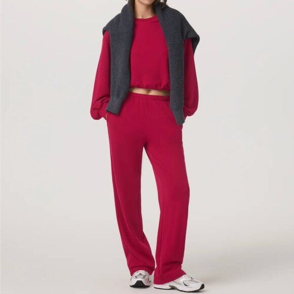 Sedona Bubble Crew & Straight Leg Sweatpant Set in Strawberry | Vuori - Picture 3 of 4